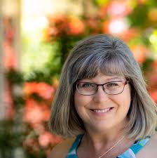 Wedding photographer in Stevenson, WA