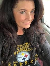 Lisa Sproul's Instagram, Twitter & Facebook