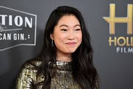 Awkwafina gained fame after her 2012 viral youtube video my vag and has since starred in movies such as 'crazy rich asians,' 'ocean's 8' and 'the farewell.' who is awkwafina? Awkwafina S Getting Her Own Show And We Re Stoked Unreserved Intelligence Is Sexy