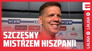 Eric Grochowski's Instagram, Twitter & Facebook