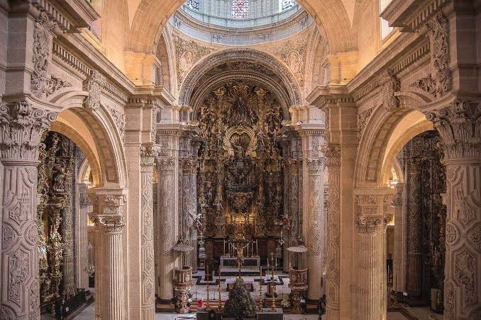 Iglesia del Salvador: Joya Barroca en el Corazón de Sevilla