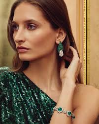 Gorgeous photographs celebrating The Extraordinary Jewels from the  Collection of Cecile Zilkha, LINK IN BIO to watch my Frank's Files video  #BTS with the talented team who created these beautiful shots  @larajadephotography @
