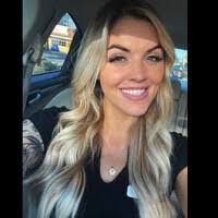 Kelly Winter's Instagram, Twitter & Facebook