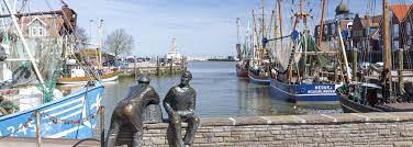 Neuharlingersiel is a small bucolic fishing village popular with artists. Neuharlingersiel Urlaub Im Idyllischen Fischerortchen