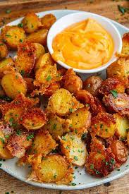 Crispy Parmesan Roasted Potatoes Roasted Potato Recipes Recipes Parmesan Roasted Potatoes