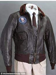 Revealed An Inside Look At The Private Lives Of The Kennedy Family As Hundreds Of Jfk S Personal Items Are Discovered Jfk Jackets Air Force Ones