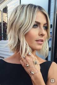 Must Try Fall Hairstyles We Re Copying From Pinterest In 2020 With Images Haircuts For Wavy Hair Hair Styles Short Hair Styles Easy