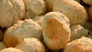 Resultado de imagem para bolinha de queijo funcional assada