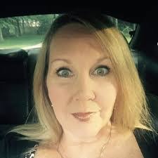 Terri Pope's Instagram, Twitter & Facebook