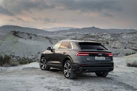 Probamos El Impactante Audi Q8 Un Suv De Lujo Diesel Y Mild Hybrid Para Complementar Al Q7 Audi Suv De Lujo Audi Autos