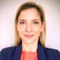 Lisa Stough's Instagram, Twitter & Facebook