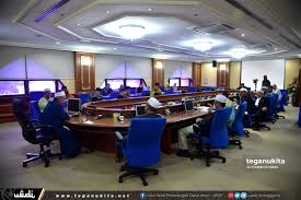 Check spelling or type a new query. Delegasi Terengganu Terima Saranan Menteri Agama Dalam Perkasa Dakwah Terengganu 11