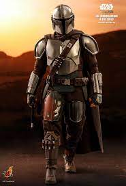Hot Toys The Mandalorian The Mandalorian And The Child 1 6th Scale Collectible Set Star Wars Characters Pictures Star Wars Images Star Wars Poster
