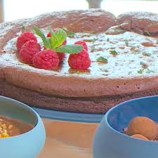 Mi Cuit Bonne Maman Au Chocolat De Victoire Julie Andrieu Fondue Au Chocolat Recette Chocolat Dessert