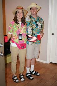 25 Effortlessly Frugal Last Minute Halloween Costumes Last Minute Halloween Costumes Couple Halloween Costumes Easy Halloween Costumes