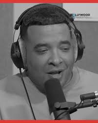 (2019) 👀🎉 Jason Lee tells Mike Tyson about the secret party he went to  with actor Laz Alonso: "We roll up to an open parking lot with a van and a  white man with a tie