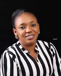 Hmm Mommy favorite senior just enter UL booom she na go post