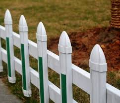 Cut your metal fencing to size. Diy Garden Fence Tips For Building A Vegetable Garden Fence Gardens Nursery