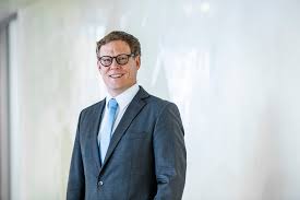 The pictet group, known as pictet, is a swiss multinational private bank and financial services company founded in switzerland. Pictet Themenfonds Wasser Digitalisierung Neue Energien So Werden Megatrends Investierbar