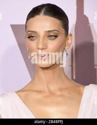 March 9, 2020, Hollywood, California, USA: Laura Marano and Vanessa Marano  arrives for the premiere of the film â€˜Mulanâ€™ at the Dolby Theatre.  (Credit Image: © Lisa O'Connor/ZUMA Wire Stock Photo -