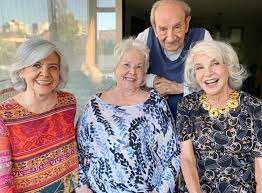 Последние твиты от gaby hernandez (@gabyhernandez). Gaby Hernandez Presenta A Sus Hermanas Y A Su Cunado Flanlate