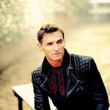 Marti pellow (born mark mclachlan; Interview With Marti Pellow Starring In Aladdin At Bristol Hippodrome