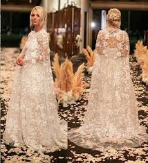 Pin By A M On Bodas Wedding Dresses Lace Celebrity Weddings Wedding Dresses