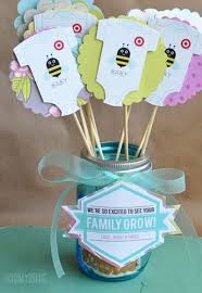 Unique Baby Shower Gift Idea W Printable Diy Baby Shower Gifts Simple Baby Shower Baby Shower Gifts