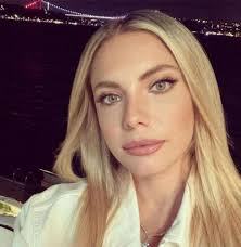 Eda Ece, sevgilisi Buğrahan Tuncer'in isteği üzerine evini değiştirdi!