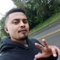 30+ perfis com “Javan Santos”