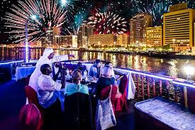 Croisiere En Boutre Du Nouvel An 2021 Sur La Crique De Dubai Voir Les Feux D Artifice De Burj Khalifa Garantie Du Prix Le Plus Bas Apartment & condo building in dubai, united arab emirates.