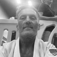 Shannon Horn's Instagram, Twitter & Facebook