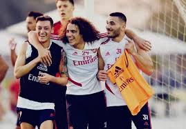 I used to wear the german shirt with such pride and excitement, but now i don't. Britischer Fan Will Seinem Kind Den Vornamen Ozil Geben Nex24 News