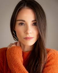 Keaton Ray Headshots — Actress in Portland, OR