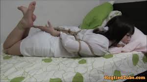 Nina Ninfa trailer 1 - revela louca desejo for pornô debut