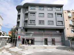 Su ilave edilerek homojen bir kıvama gelinceye kadar düşük devirli bir el mikseri ile karıştırılır. Isi Yalitim Sivasi Nasil Yapilir Kale Mantolama