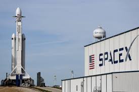 Mfoni mbuayÉ Éma spacex