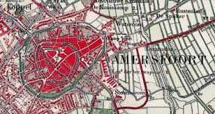 Er werd onder meer een kleuterschool getroffen. Tof Met Deze App Maak Je Een Tijdreis Door Amersfoort Vanaf 1815 Indebuurt Amersfoort