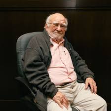 Eddie asner was an american actor and a president of the screen actors guild. Ydyphawj2bk7im