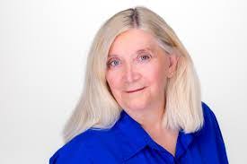 Marisa Benoit's Instagram, Twitter & Facebook