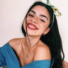 Dixie Carmichael's Instagram, Twitter & Facebook