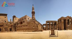 أبو الحجاج الأقصري مسجد أيوبي بالطراز الفاطمي علي أرض طيبة
