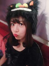 公式 北野日奈子1st写真集 on twitter みなさまこんばんは 今日はトナカイかーいじゃないです いたずらニャンコです ニャンコにゃんかーい 明日は大好きな若しゃんの卒業セレモニーです 大きくて優しい背中を力強く押したいです きたのがきたの ニャンコ