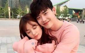 Now that lee jong suk has joined, this drama just became even more exciting! Lee Jong Suk Girlfriend Ex Girlfriend And Wife 2021