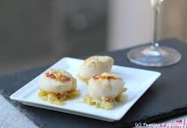 Saint Jacques Sautees Fondue De Poireaux Et Sauce A L Orange Recette Recette Alimentation Recette Saint Jacques