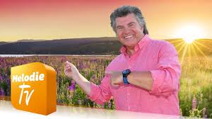 Wen die wahre liebe kommt erkennst du sie beim ersten blick wen die wahre liebe kommt dann gibt es auch für dich das glück das mit dem du fliegen kannst eine ganze nacht durchtanzt wen die wahre liebe kommt. Andy Borg In 10 000 Jahren Hitparade Ch