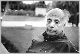 Acclaimed Egyptian artist Sami Rafi' (b. 1931), brother of surrealist  artist Samir, has passed away at the age of 88. He was behind the Unknown  Soldier Memorial in Nasr City, Cairo which