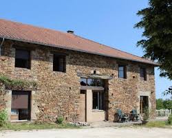 La chambre d'hôtes inclut une piscine extérieure ouverte en saison. Location Chambre D Hotes Haute Vienne 87 Chambres D Hotes La Mazaurie