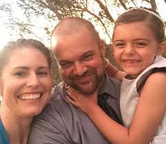 Meet our Mom About Town: Kim Singletary!