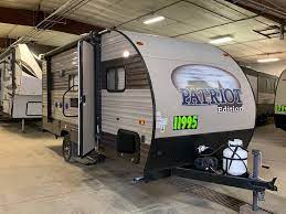 Maybe you would like to learn more about one of these? 2018 Forest River Cherokee Wolf Pup 16bhs Red 10 Rv